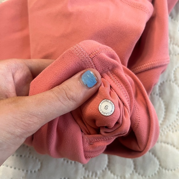 Lululemon Align Shorts Raspberry Cream Size 6 - Picture 6 of 6